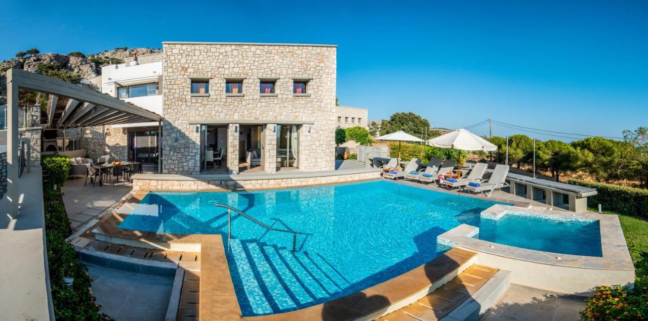 Villa Costamare - Enjoy Lazy Days On The Private Pool-Jacuzzi Pefki المظهر الخارجي الصورة
