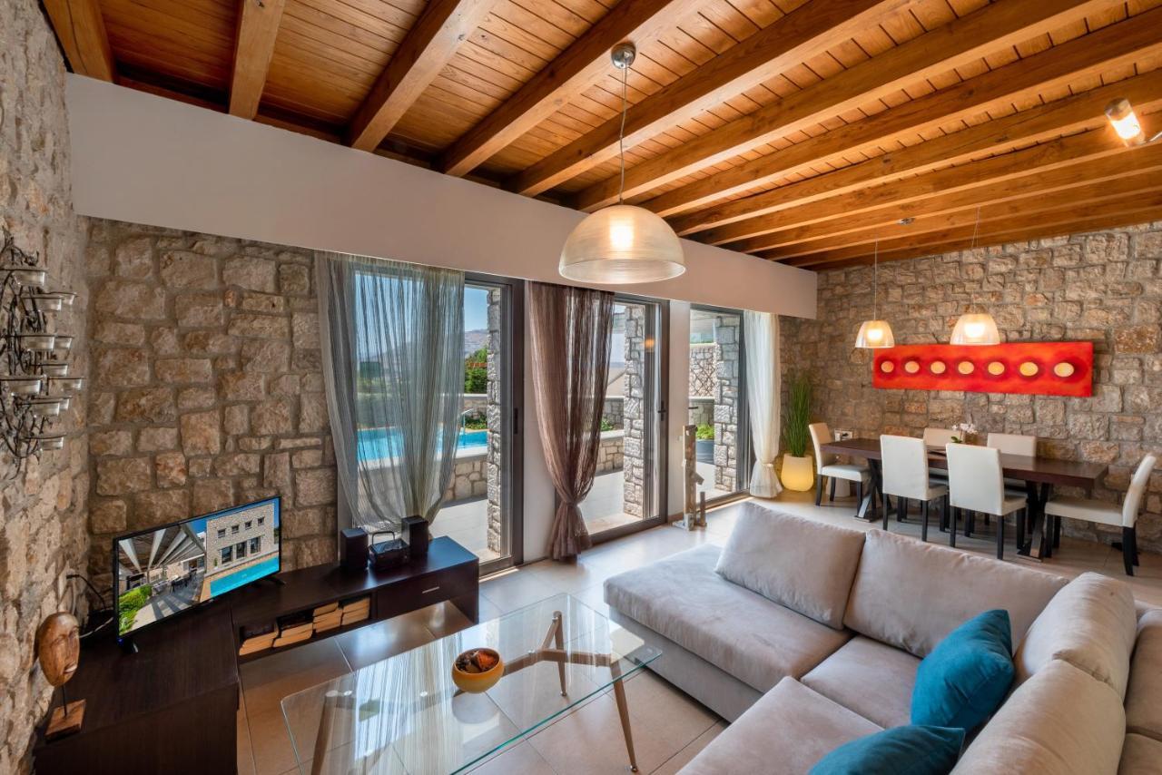 Villa Costamare - Enjoy Lazy Days On The Private Pool-Jacuzzi Pefki المظهر الخارجي الصورة