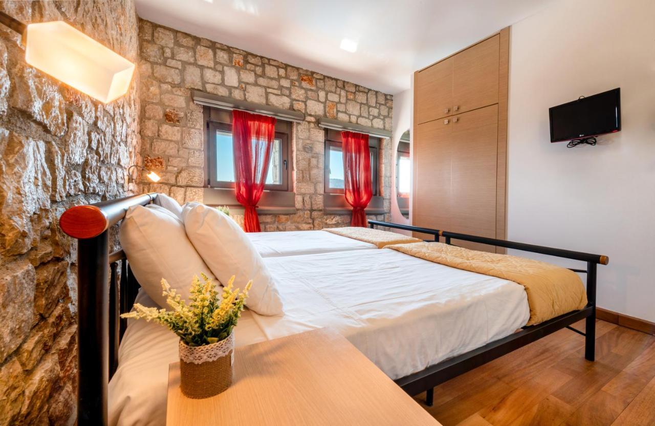 Villa Costamare - Enjoy Lazy Days On The Private Pool-Jacuzzi Pefki المظهر الخارجي الصورة