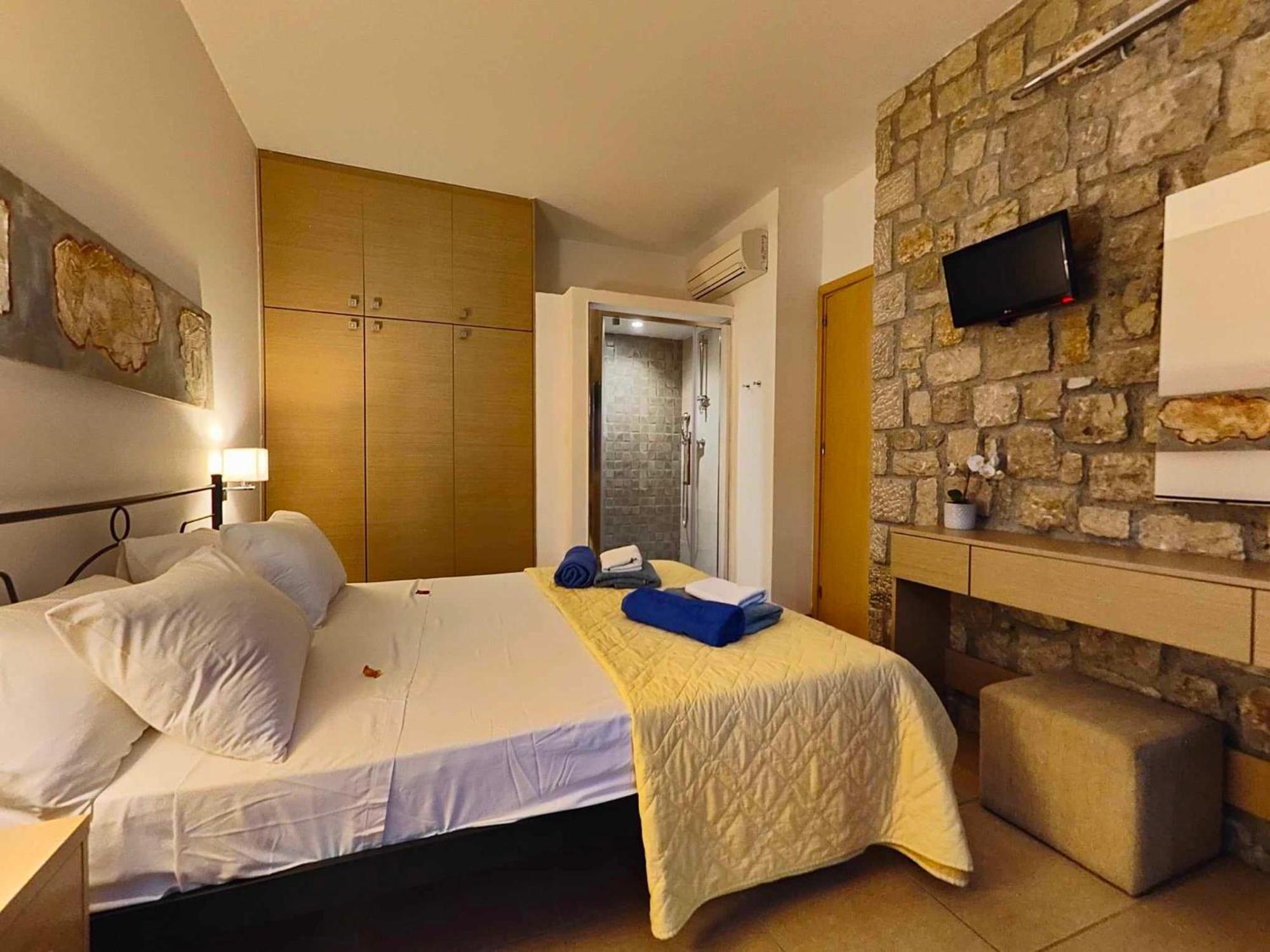 Villa Costamare - Enjoy Lazy Days On The Private Pool-Jacuzzi Pefki المظهر الخارجي الصورة