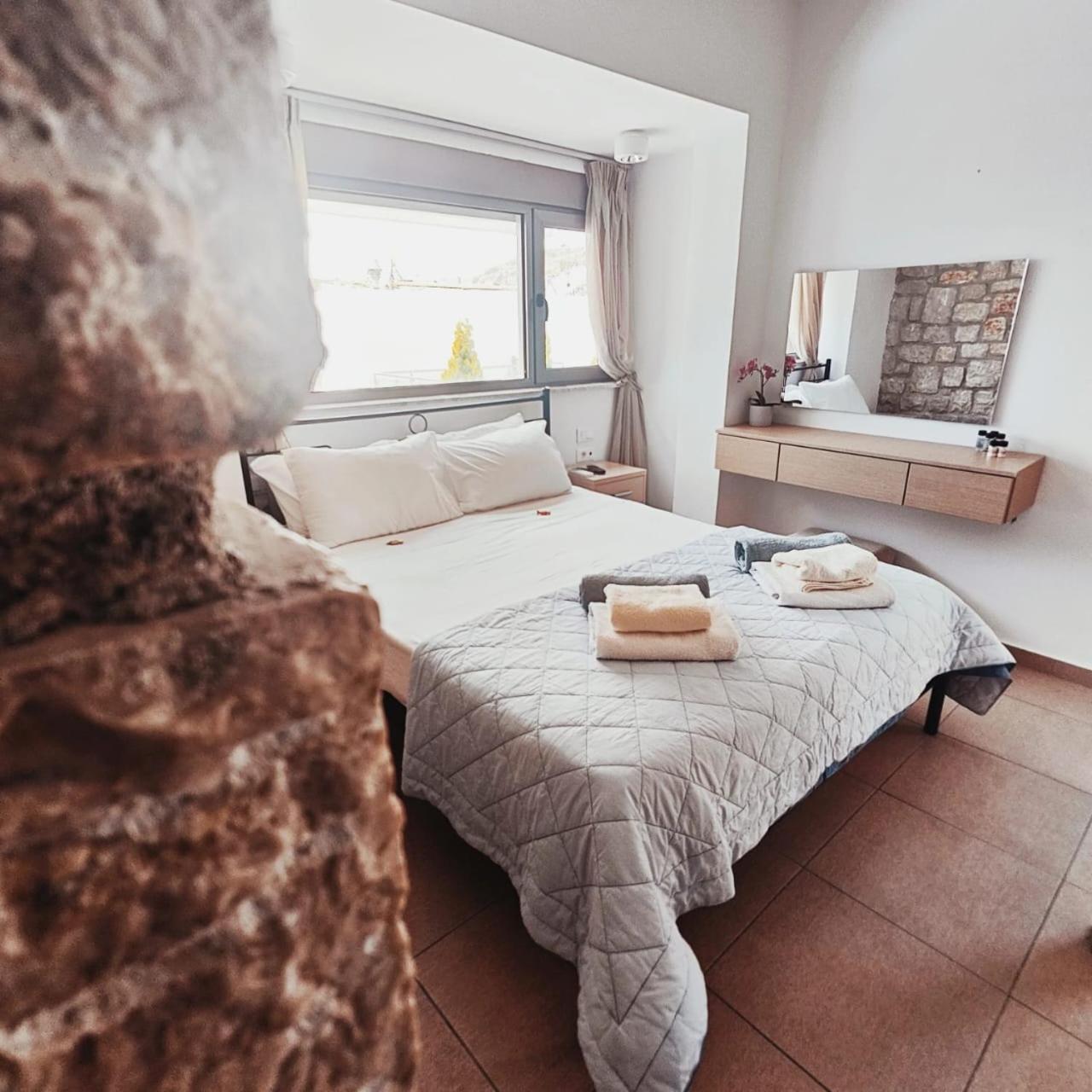 Villa Costamare - Enjoy Lazy Days On The Private Pool-Jacuzzi Pefki المظهر الخارجي الصورة