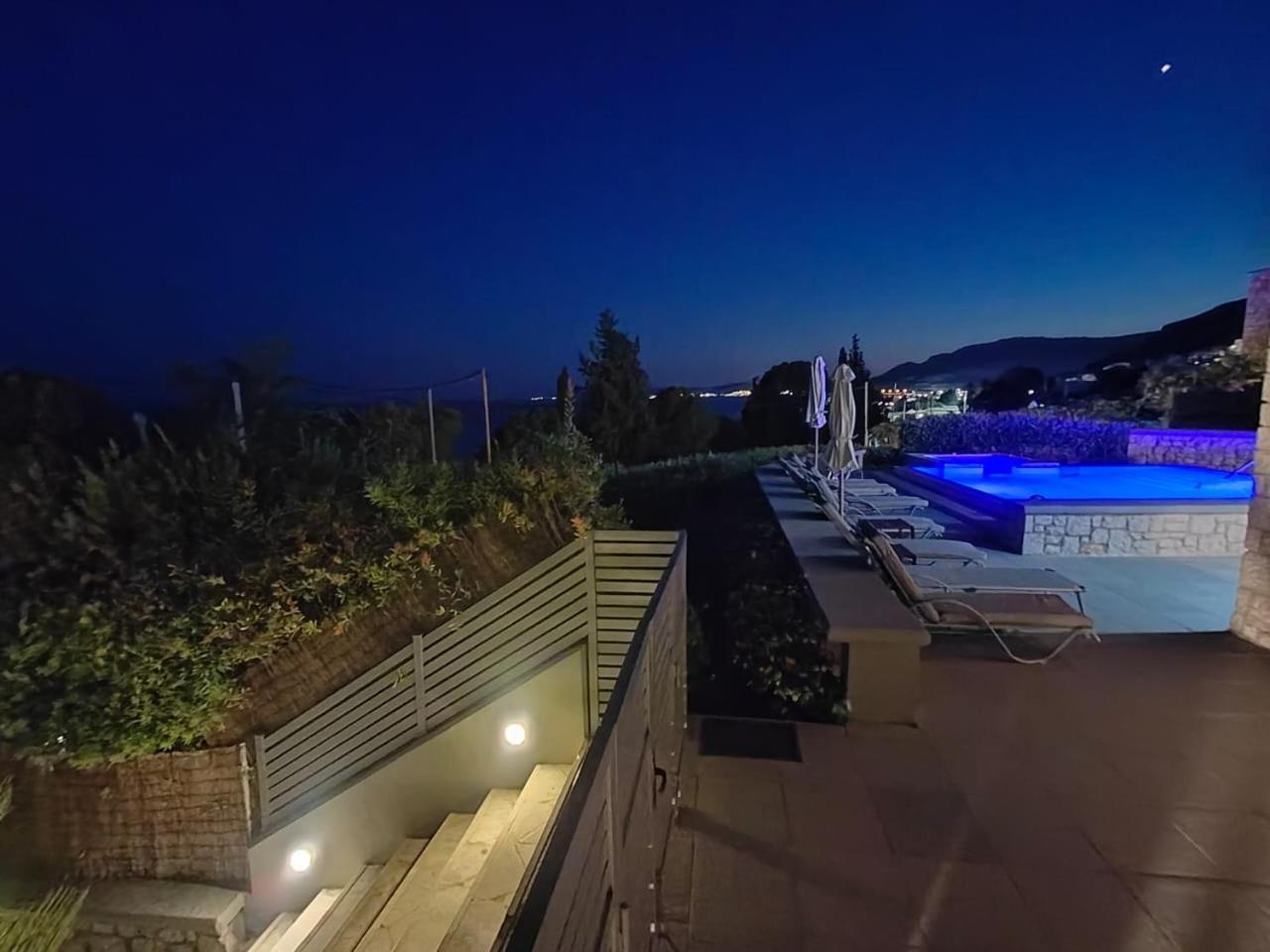 Villa Costamare - Enjoy Lazy Days On The Private Pool-Jacuzzi Pefki المظهر الخارجي الصورة