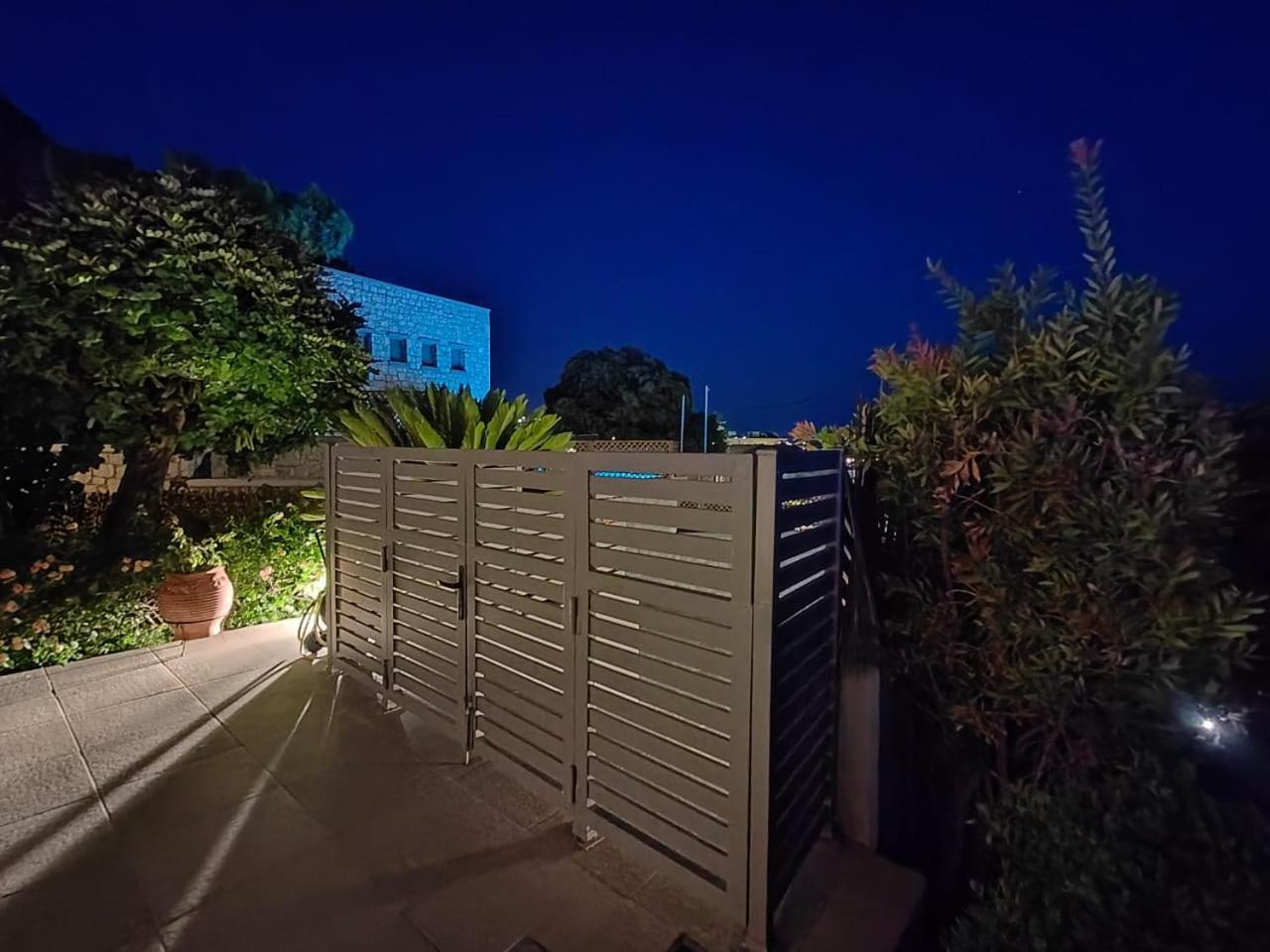 Villa Costamare - Enjoy Lazy Days On The Private Pool-Jacuzzi Pefki المظهر الخارجي الصورة