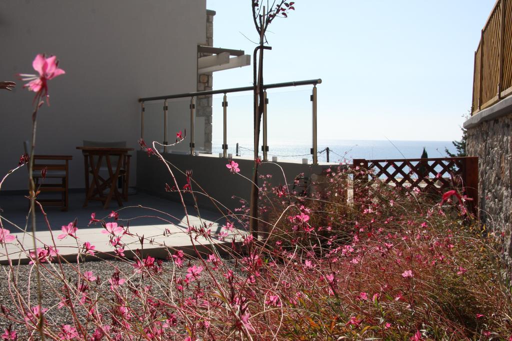 Villa Costamare - Enjoy Lazy Days On The Private Pool-Jacuzzi Pefki المظهر الخارجي الصورة