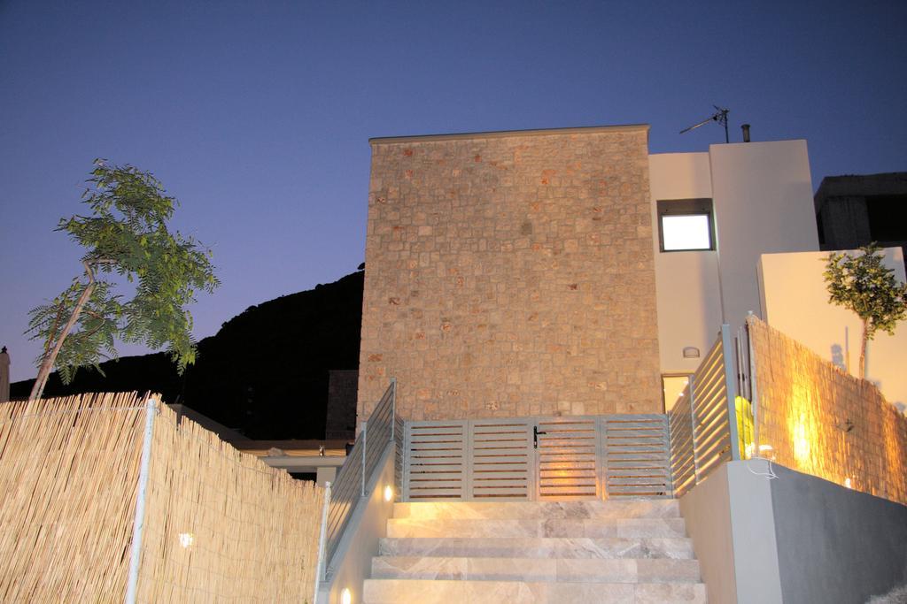 Villa Costamare - Enjoy Lazy Days On The Private Pool-Jacuzzi Pefki الغرفة الصورة